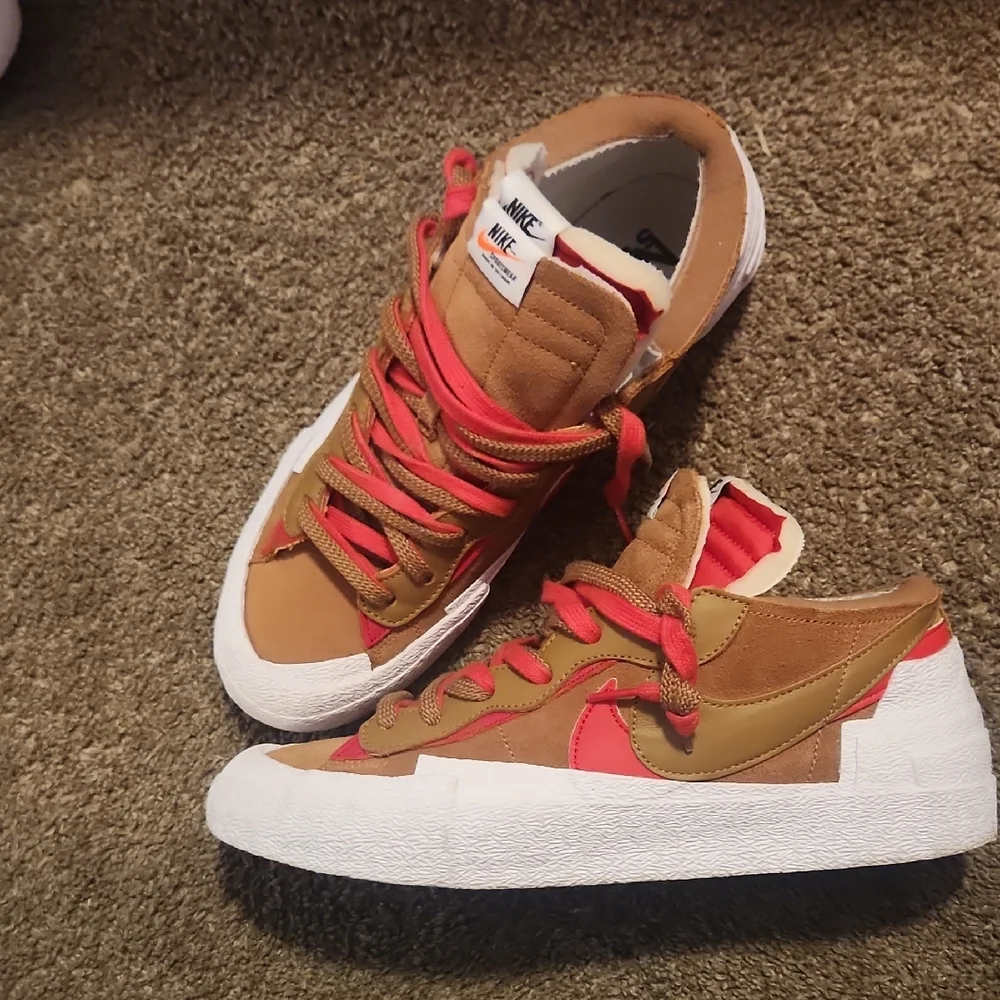 "Nike Blazer Low × Sacai Sneakers - Picture 7 of 8